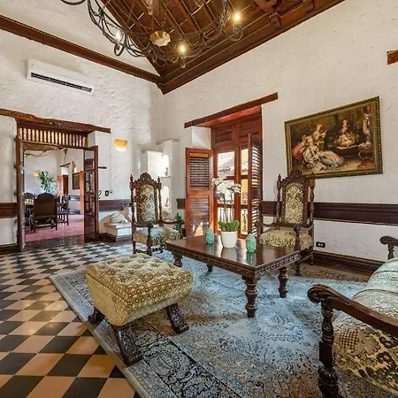 Сasa de vacaciones 6bd Casa De La Moneda, Walled Cartagena